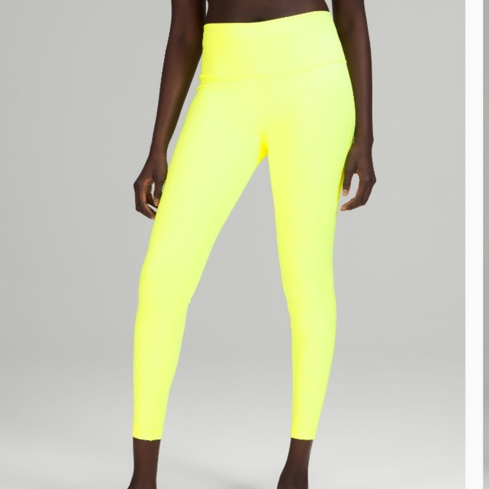 Wunder Under size 4